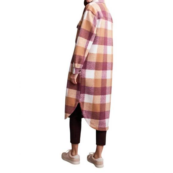 NEW TRIBAL long knit shacket in deep rose - Picture 2 of 4